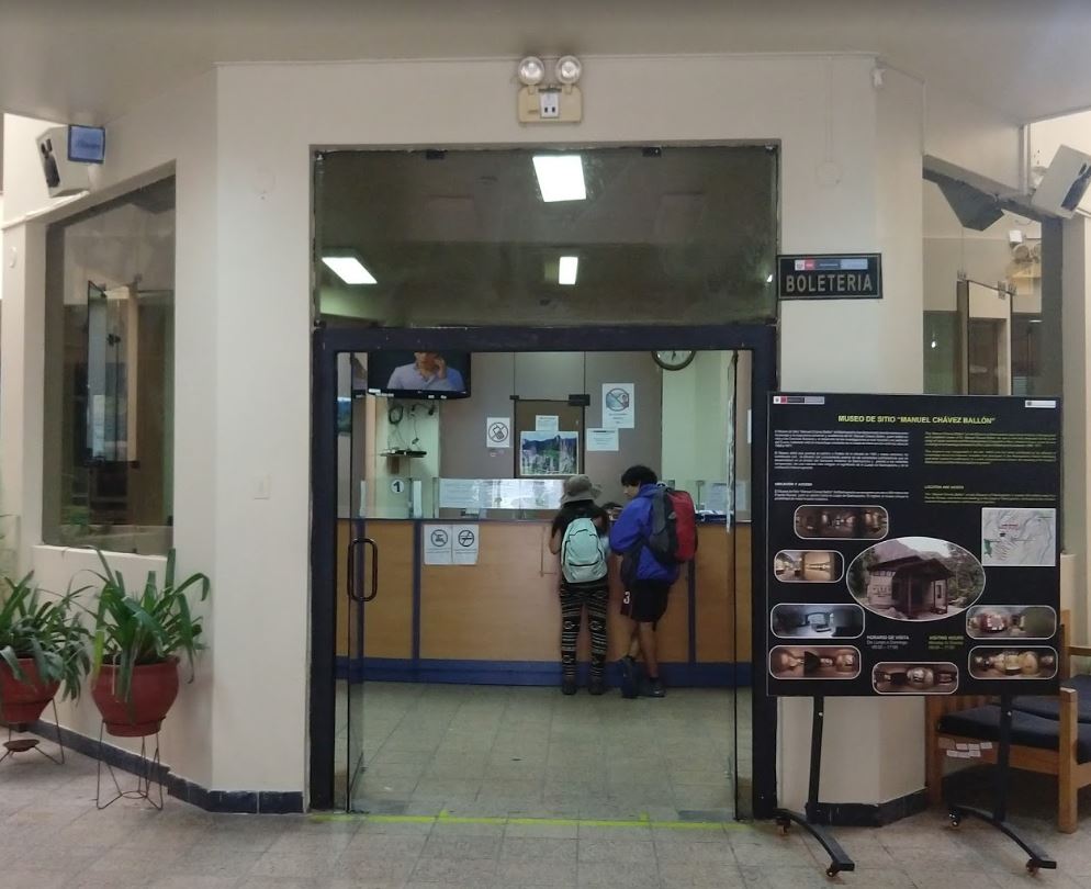 where to buy machu picchu tickets in Aguas Calientes